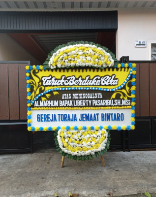 Papan Bunga Duka di Kempo