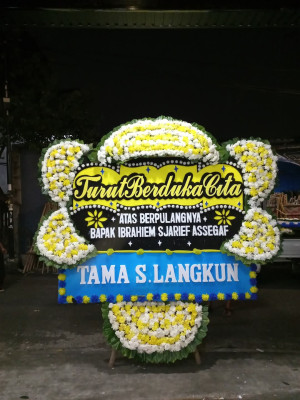 Papan Bunga Duka di Kempo
