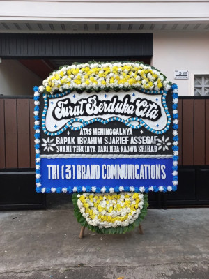 Papan Bunga Duka di Kempo